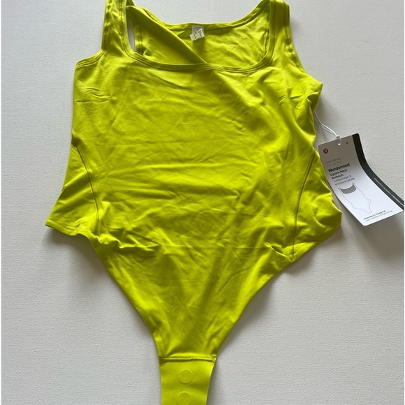 NWT Lululemon Wundermost Ultra-Soft Nulu Square-Neck Bodysuit Size M‎ (V) - Picture 1 of 6